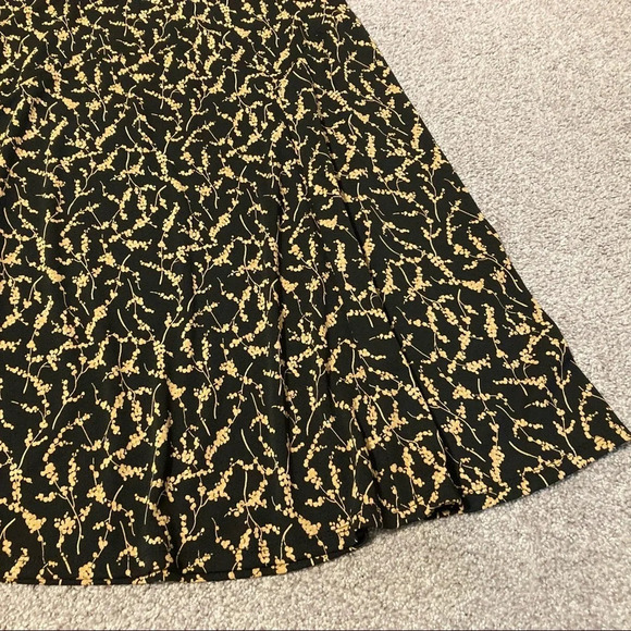 NWOT Nine West Black Floral Print Skirt M - Picture 6 of 13